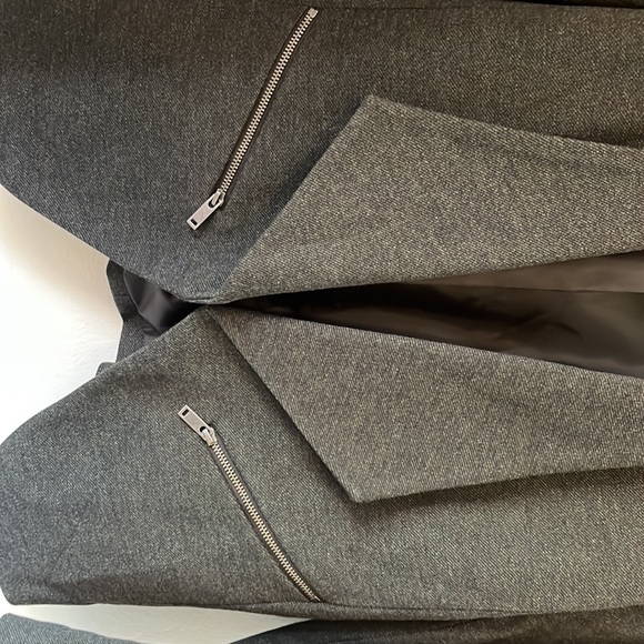 Reitmans Women’s Drape Front Blazer - Picture 2 of 9